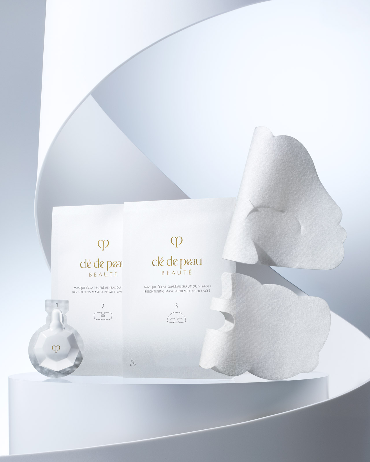 Photo of a BRIGHTENING MASK TREATMENT SUPREME